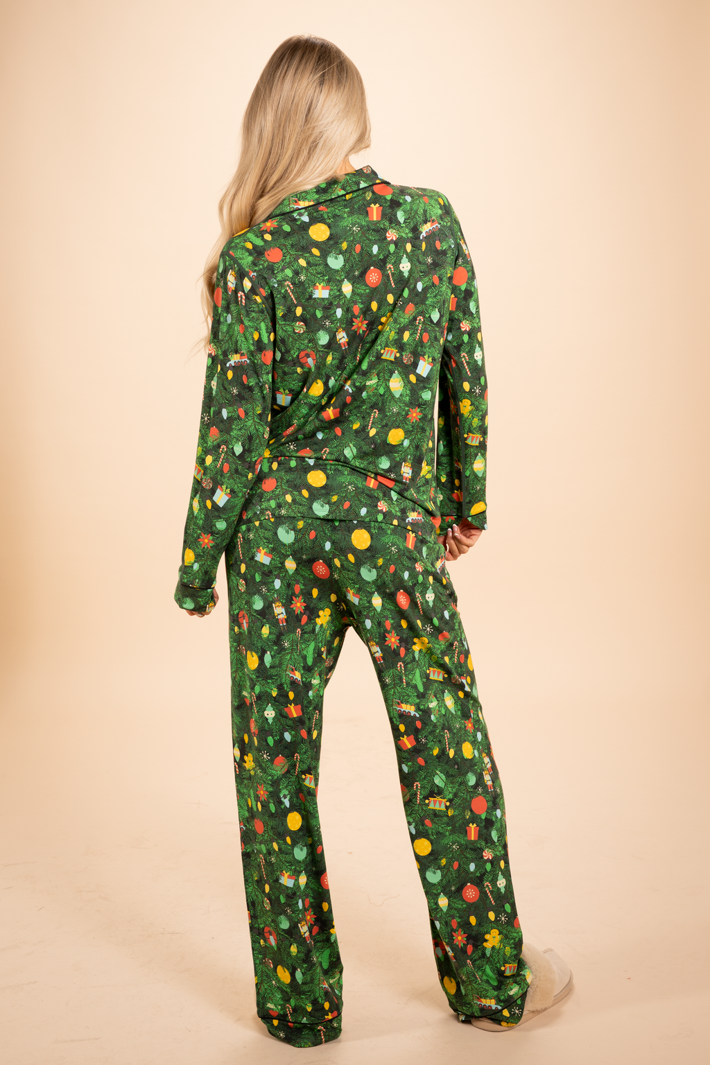 The Christmas Tree Camo | Christmas Tree SleepDeep™ Women’s Long Sleeve Pajama Set - Shinesty
