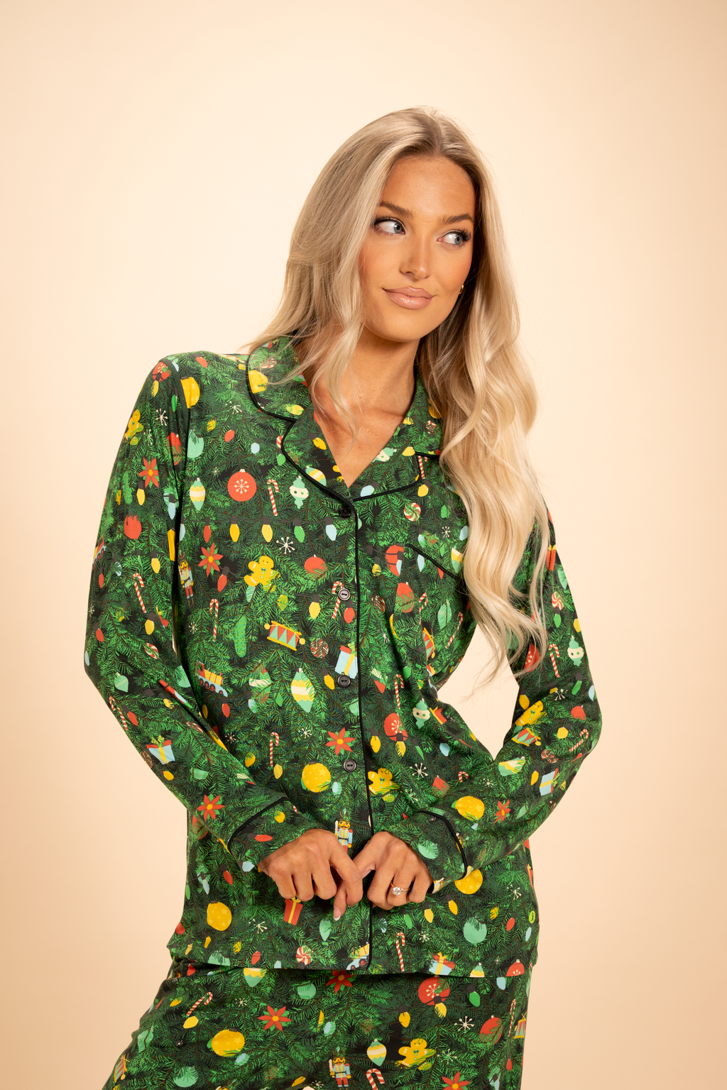 The Christmas Tree Camo | Christmas Tree SleepDeep™ Women’s Long Sleeve Pajama Set - Shinesty