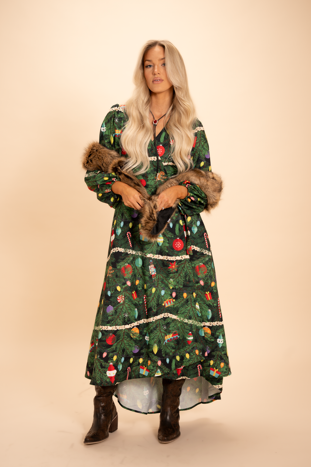 The Christmas Tree Camo | Christmas Tree Print Long Sleeve Dress - Shinesty