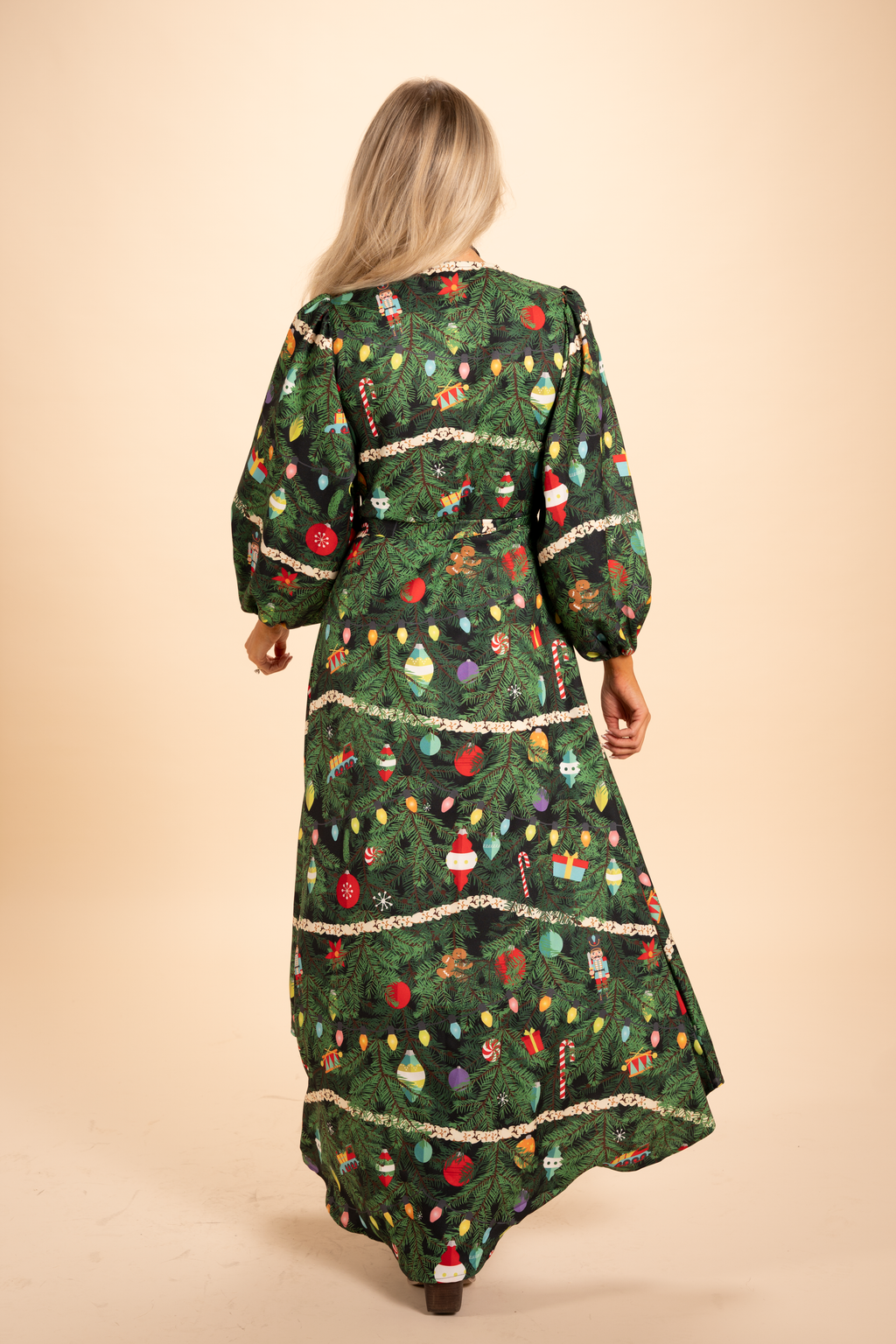 The Christmas Tree Camo | Christmas Tree Print Long Sleeve Dress - Shinesty