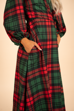 The Lincoln Log Love Lady | Women's Green Plaid Christmas Long Sleeve Dress - Shinesty