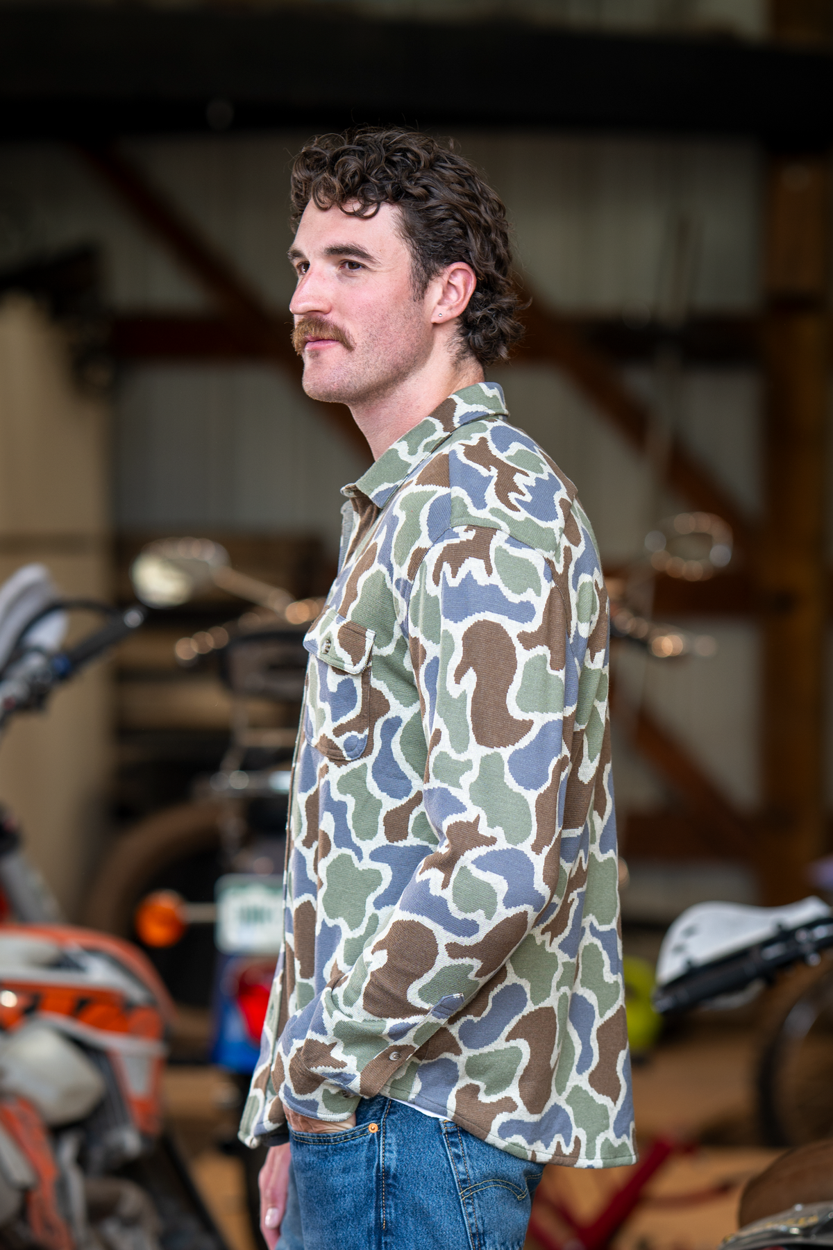 The Out Of Mind | Duck Camo Chinchilla Soft™ Long Sleeve Stretch Button Up Shirt - Shinesty