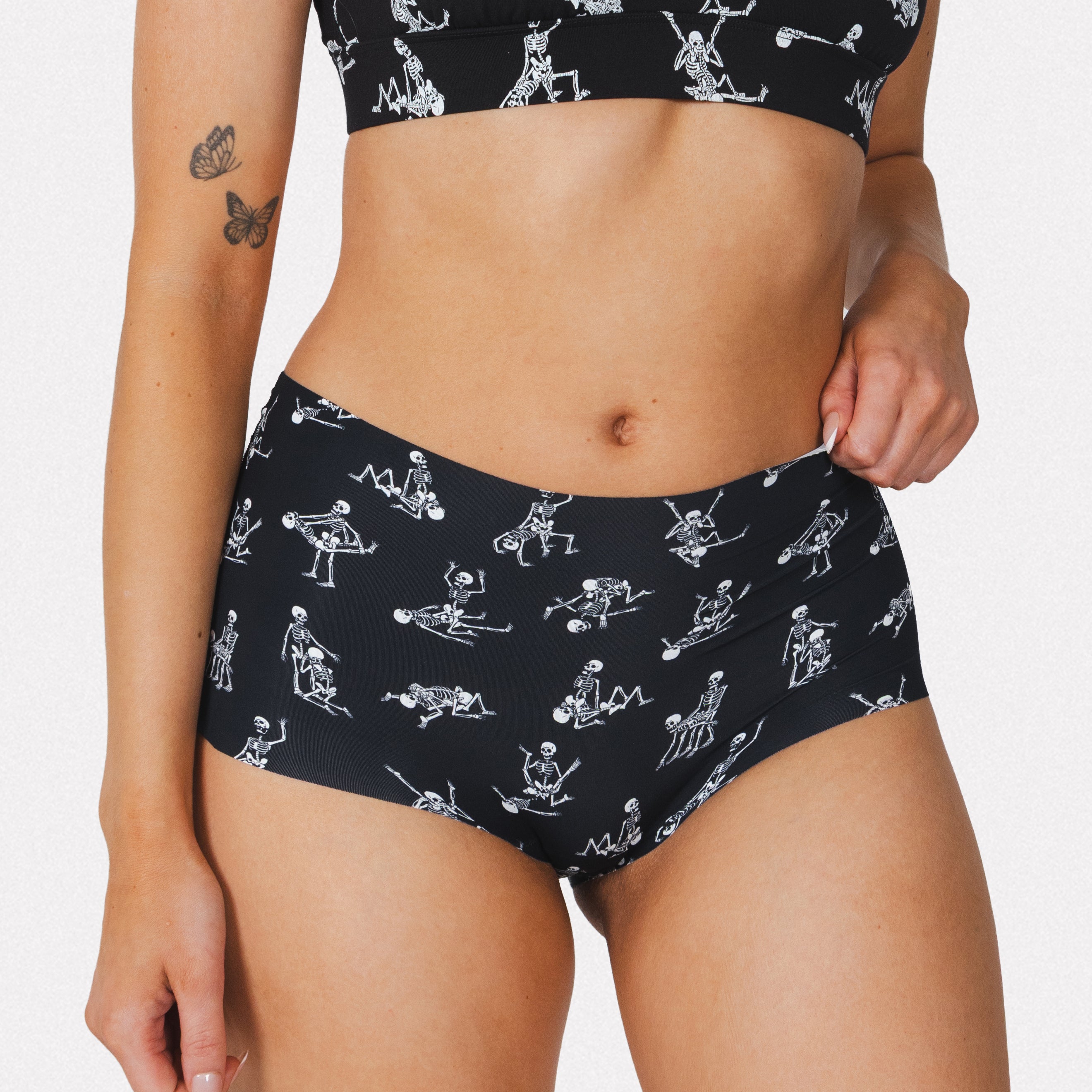 The Bare Back Bones | Halloween Skeletons Women’s Seamless Boyshort - Shinesty