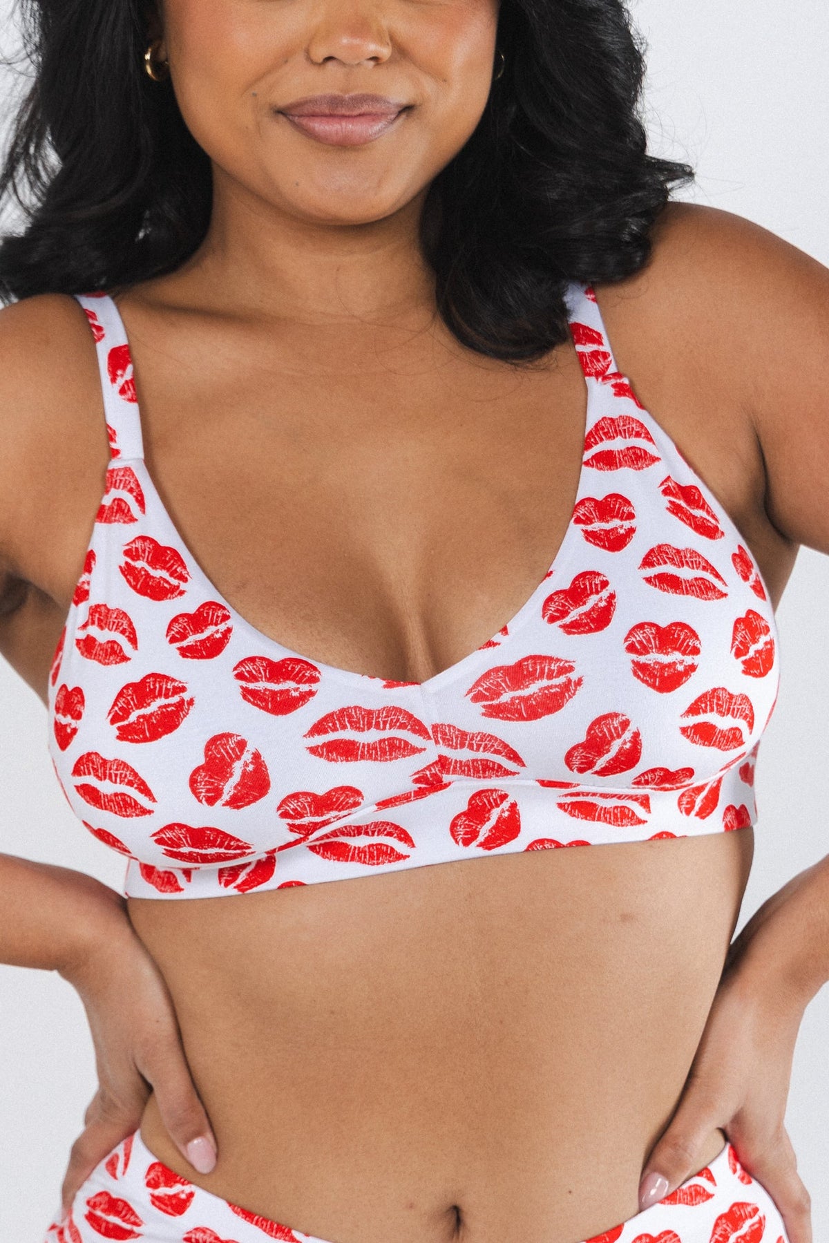 The Pucker Up | Lipstick Kiss Boob Hammock™ Plunge Bralette - Shinesty
